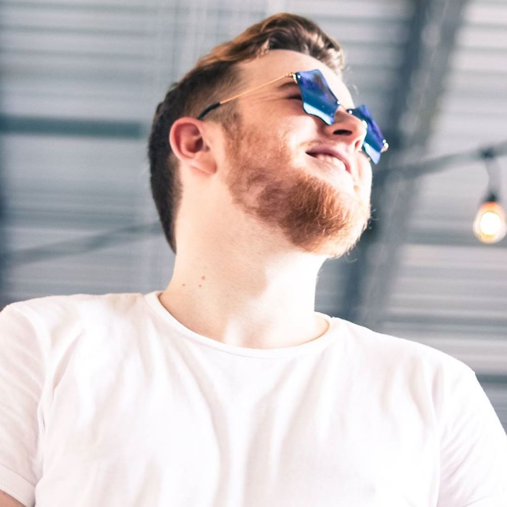 Meet your Posher, Erik